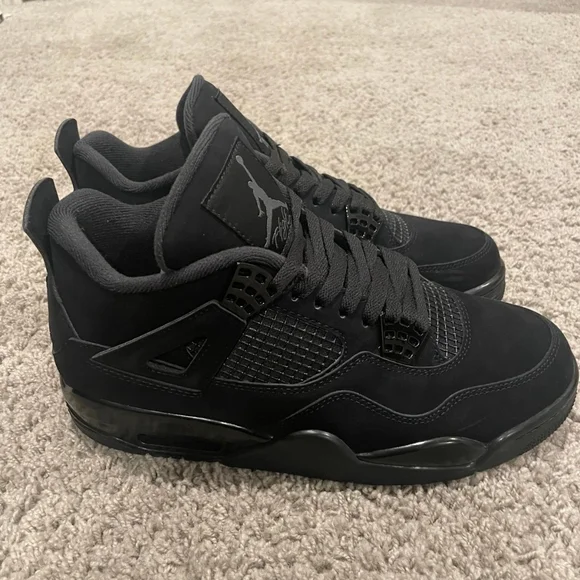 Jordan 4 retro black cat size 7 men’s
